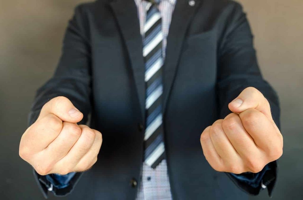 Como Subir El Autoestima de Un Hombre (7 excelentes formas)